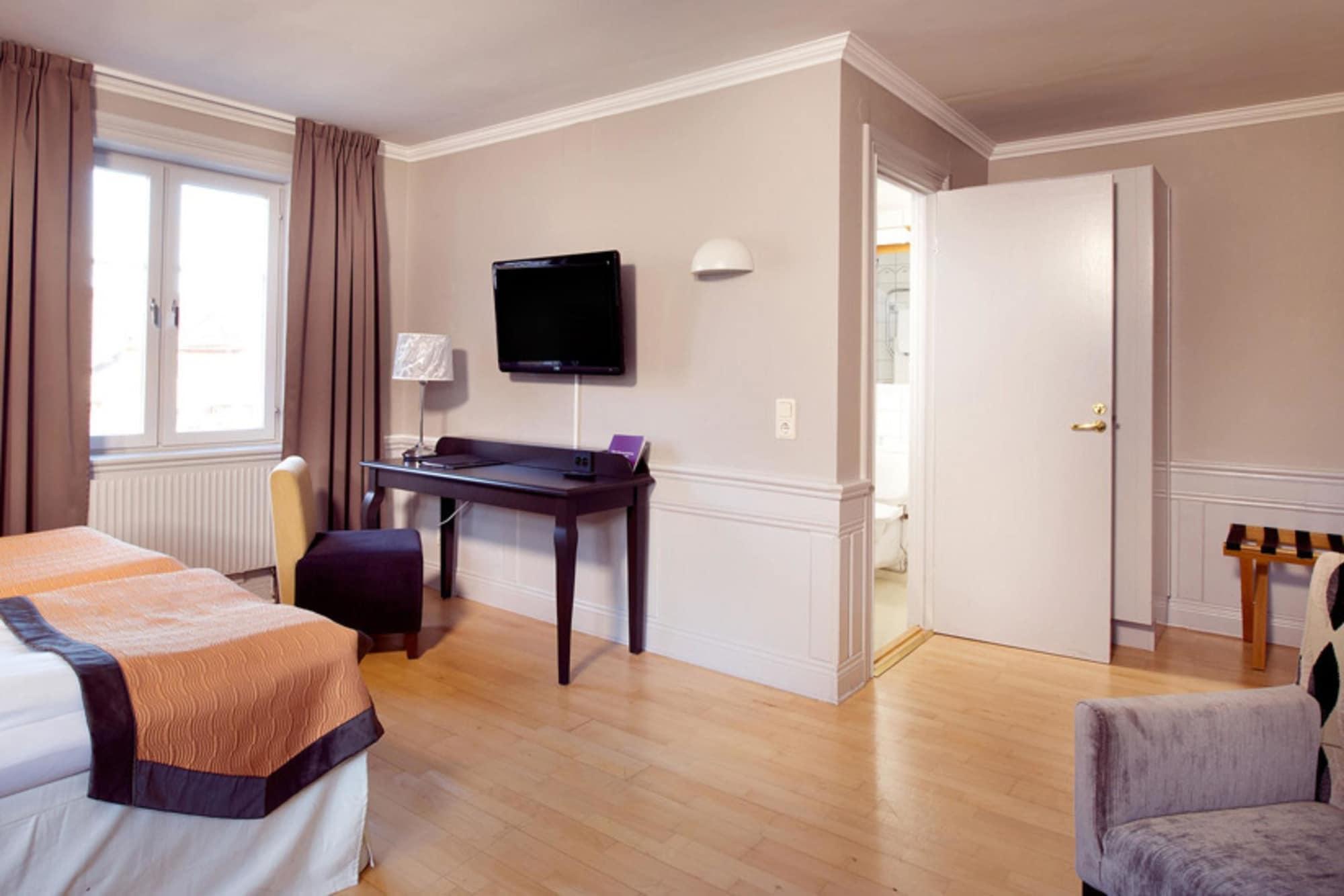 Home Hotel Majoren Skövde Extérieur photo